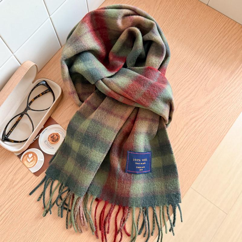 111% pure blue-gray plaid scarf for men and women, winter knitted to keep warm, high-end temperament plaid scarf
