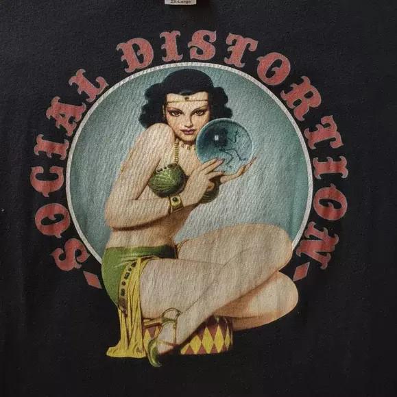 

Футболка Social Distortion Девушка Луна Музыка Панк-футболка Все размеры Черная Унисекс Футболка M