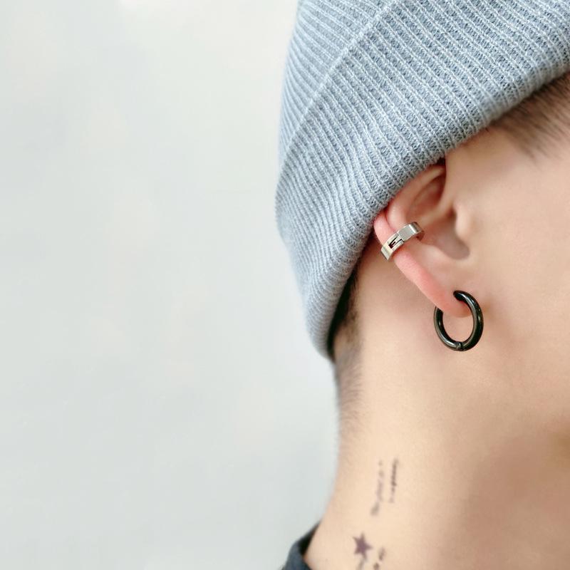 Unisex Non-Piercing Ear Cuff, Personalized Korean-Style Clip-On Earring, 2022 Trendy Fake Ear Jewelry for Men and Women.