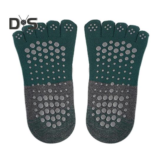 

1 пара носков для пола с задним ремешком, противоскользящая силиконовая подошва, высокоэластичные носки для йоги, танцев, фитнеса, носки с раздельными пальцами, поддерживающие носки для занятий в помещении темно-зеленого