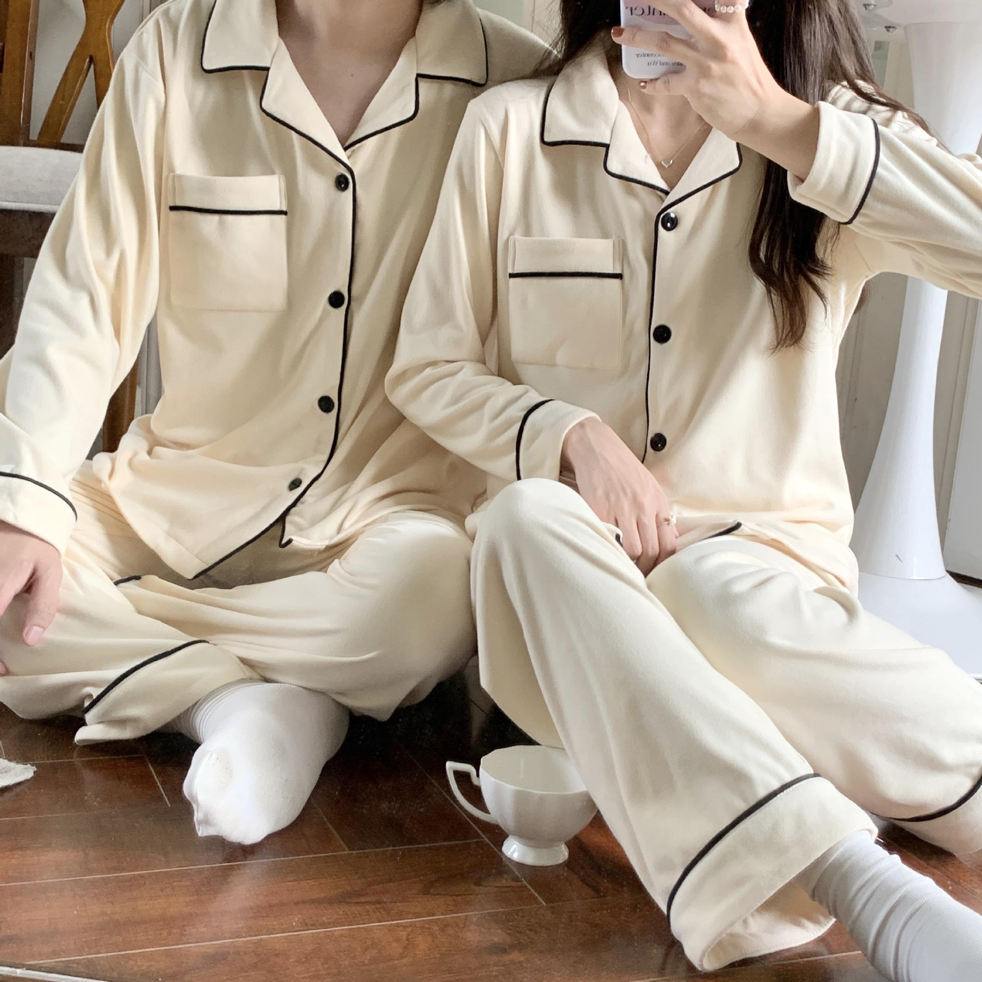 

Осенне-зимний комплект пижамы из немецкого бархата для пар - Кардиган с длинным рукавом и брюки, Уютная и удобная домашняя одежда. Women XL (60-70 kg)