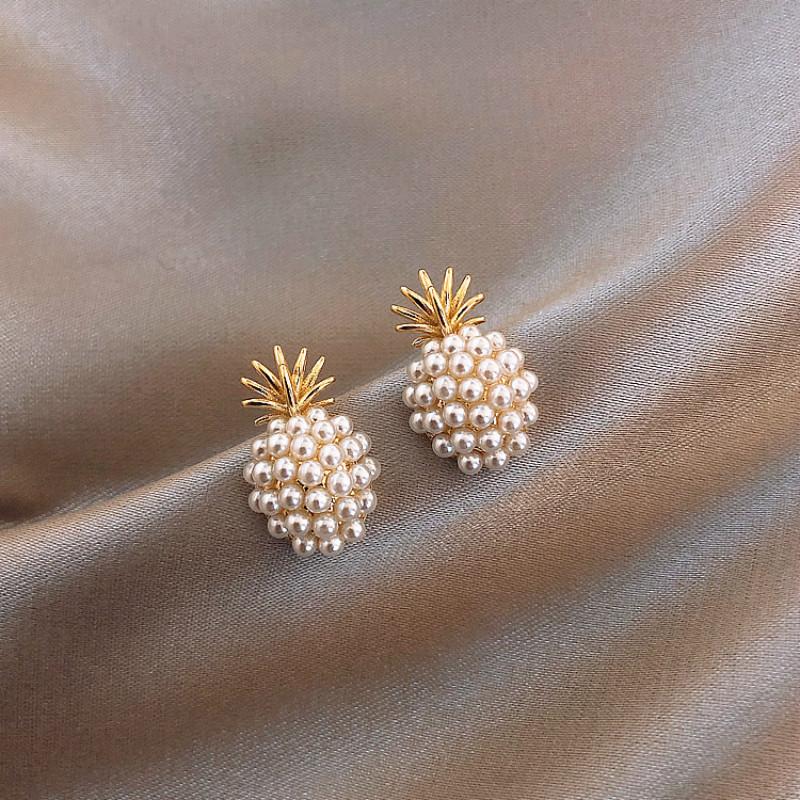 

Minimalist Pineapple Silver Needle Earrings With Pearl Design For Daily Wear