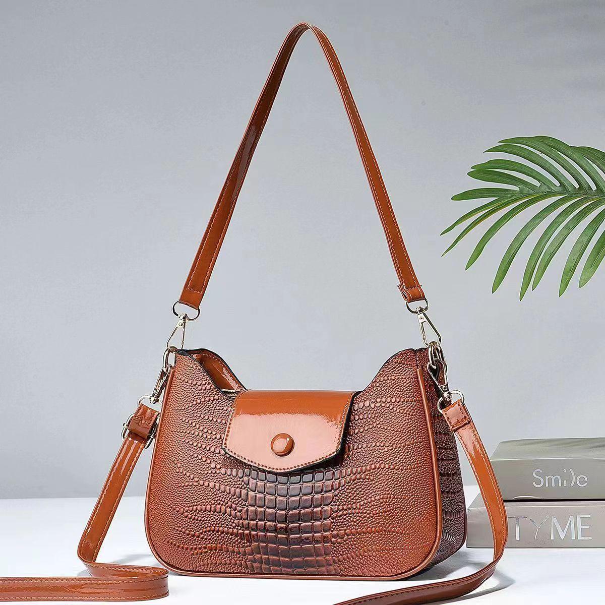 

Новая модная простая просторная маленькая сумочка через плечо на одно плечо с корейским узором крокодила коричневый
