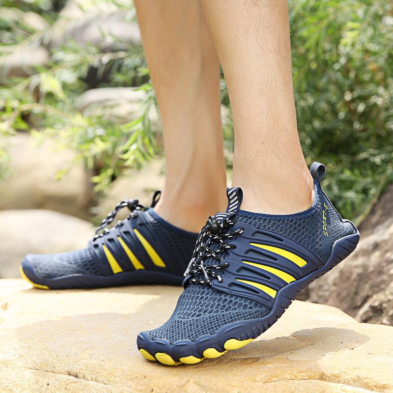 Light Men Summer Beach Shoes Women Breathable Mesh Wading Aqua Shoes Quick Dry Water Footwear for Hiking Surfing