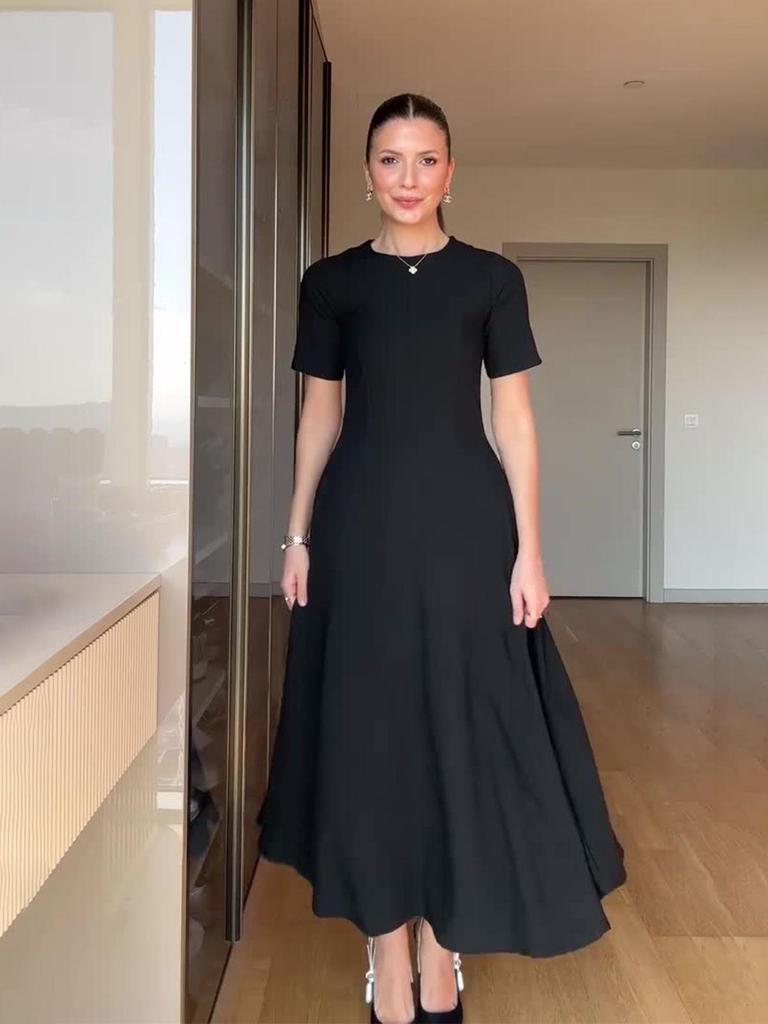 2025 Europäisches & Amerikanisches Elegantes Taillenbetontes Hochwertiges Kleines Schwarzes