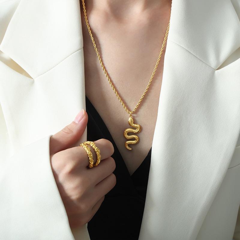 Meier Snake pendant necklace - titanium steel 18k gold plated - versatile, unique, and trendy snake chain