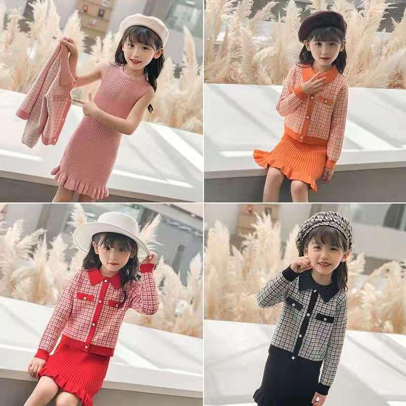 Dívčí dvoudílný módní podzimní/zimní 2022 pletený svetrový a sukňový set