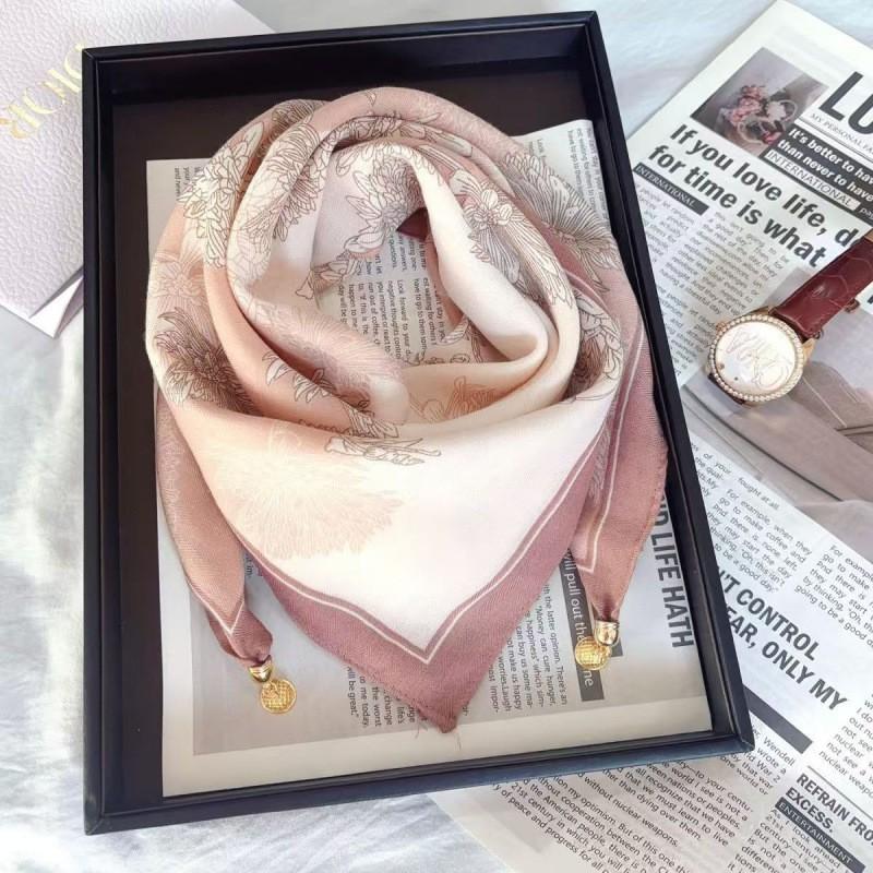 Womens Cotton Square Scarf With Magnetic Clasp Lightweight Winter Wrap Accessory Floral Print