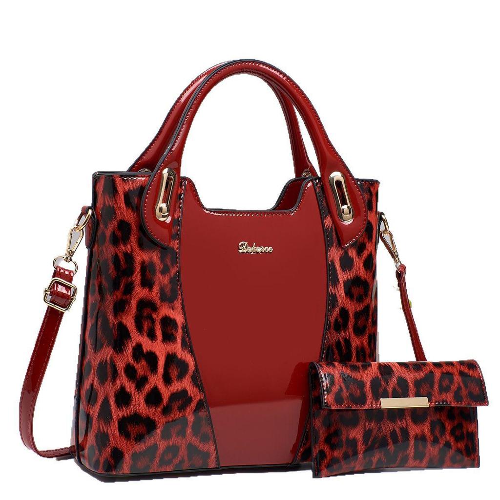 2025 Trendy Women's Leopard Print Crossbody Bag: Large Capacity, High-End Luxury Handbag