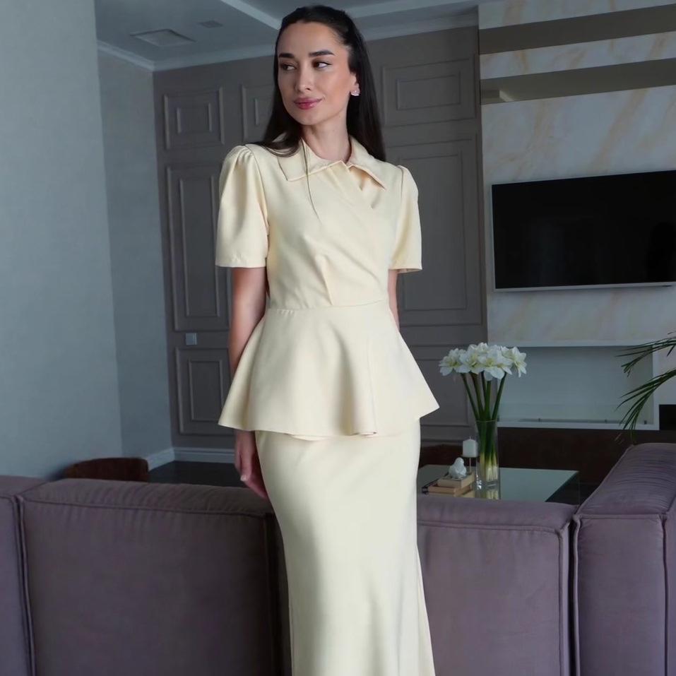 2025 Autumn Women's Solid Color Waist-Tie Slimming Short Sleeve Top