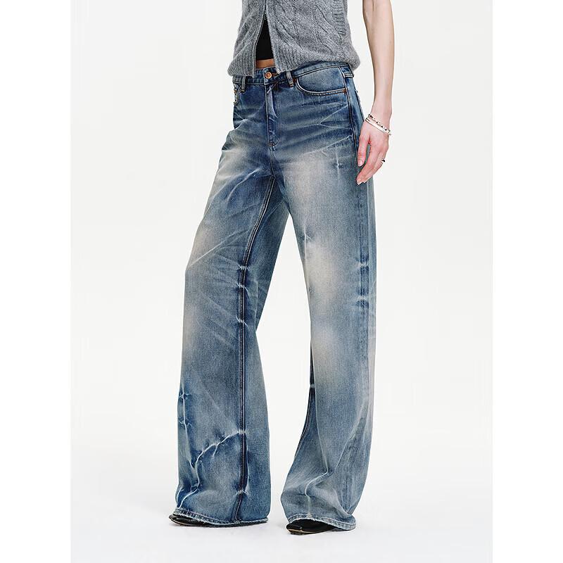 

Low-Rise Washed Flared Jeans with Lightning Pattern M