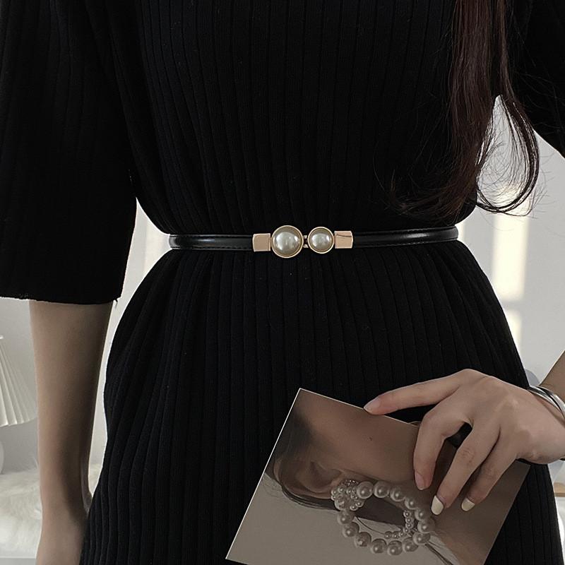 Stunning Matte Black Women's Belt With Elegant Pearl Buckle Perfect For Summer Outfits