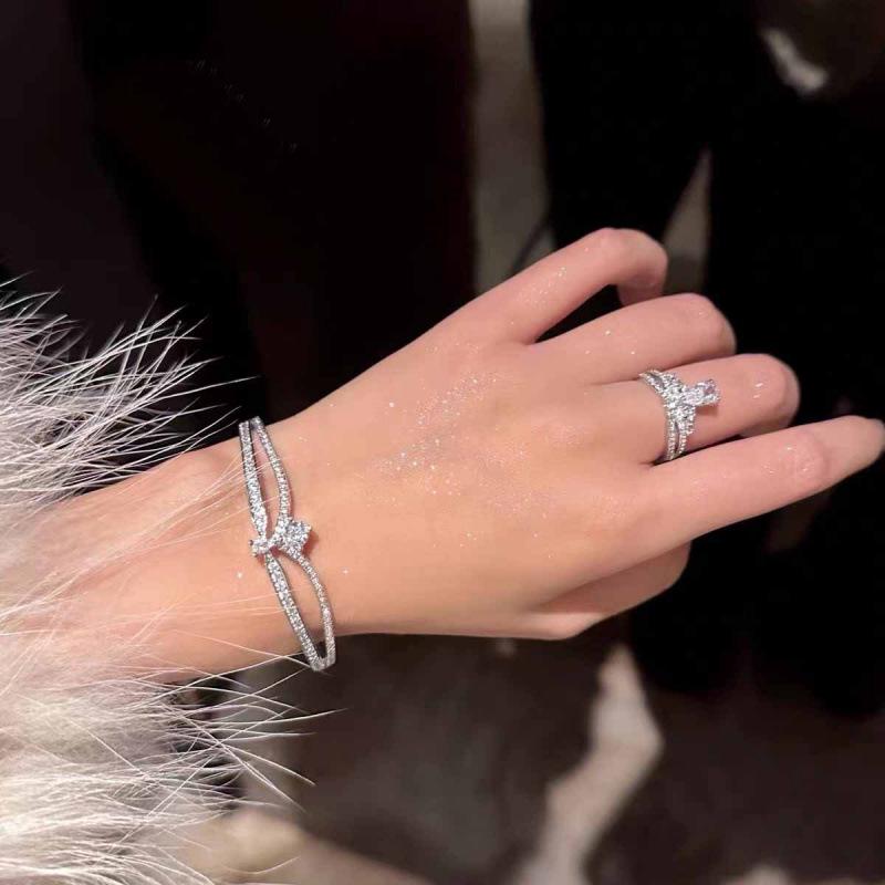 Korean Crown Bracelet: Exquisite Zircon with Designer Shine