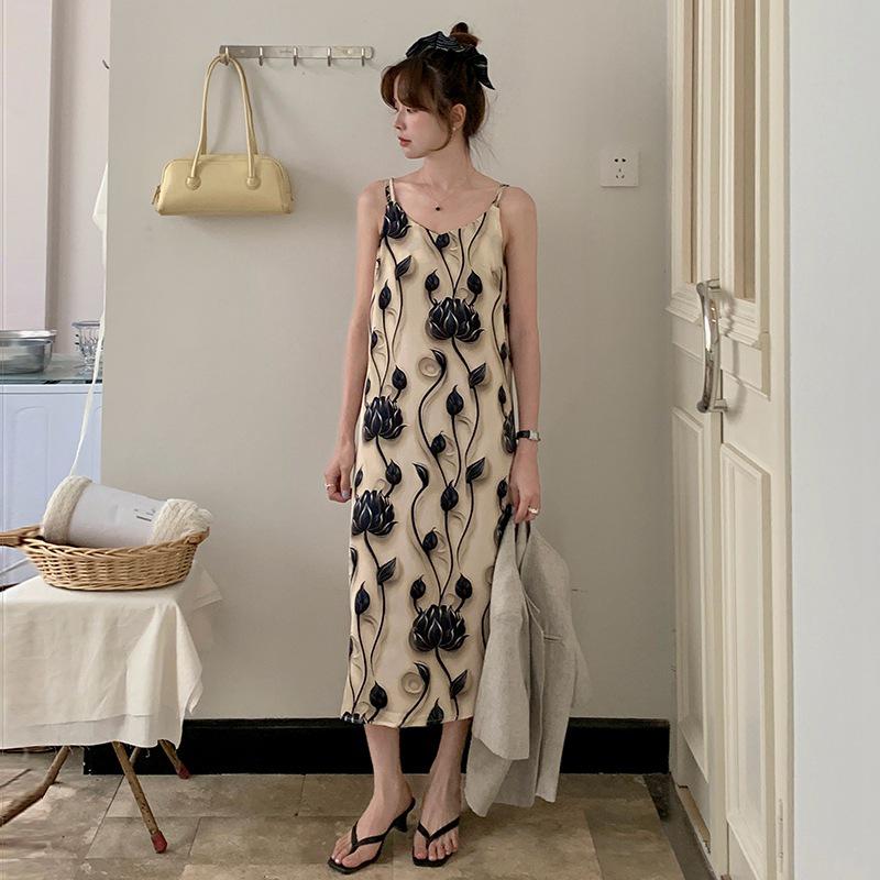 

Женское атласное платье-слинг миди с китайским цветочным узором и лотосом L [85-100 kg]