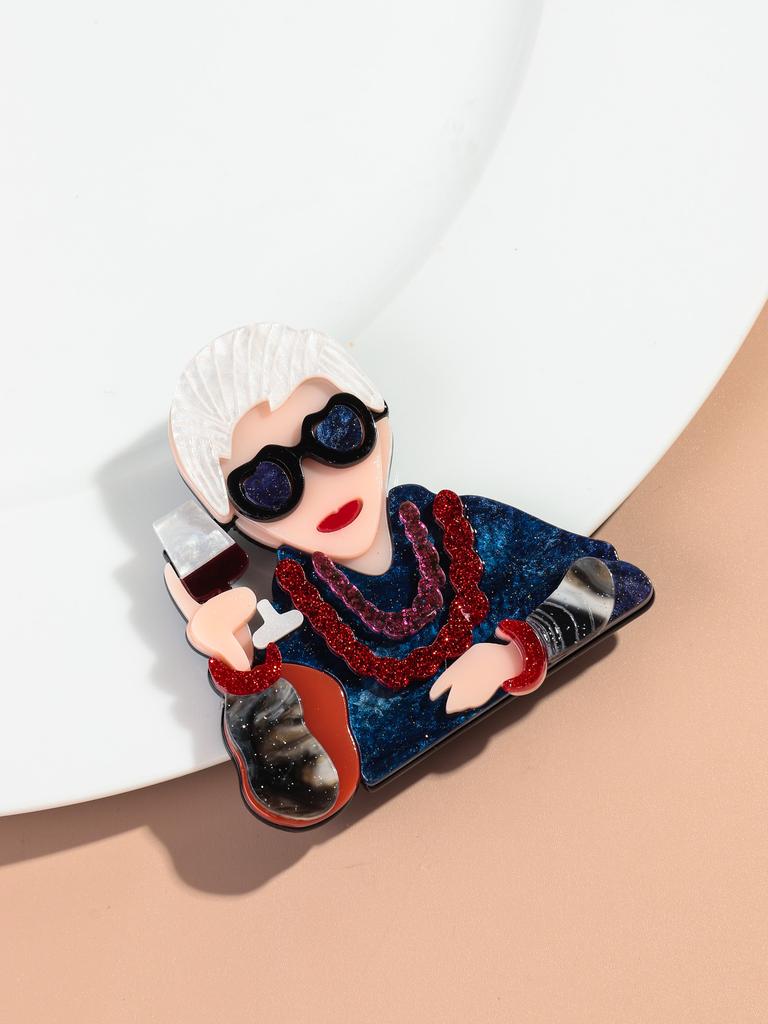 New Acrylic Glasses Lady Brooches for Women Resin Vintage Elegant Granny Figure Badge Lapel Pins Clothing Bag Accessories Gift