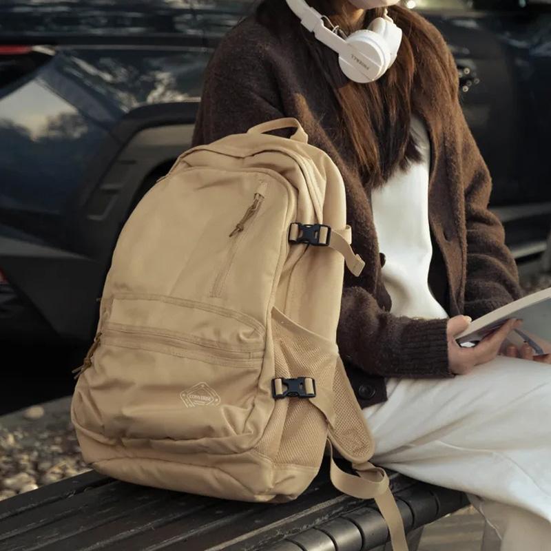 Converse Unisex Casual Sports Zipper Large Capacity Polyester Backpack Unisex backpack Light-Brown 10026114-A02