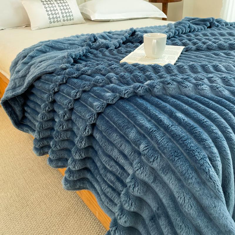 

Бархатное одеяло из кроличьего меха, Фланелевое одеяло, Утолщенное одеяло из кораллового вельвета, Офисное одеяло для сна, Легкое роскошное одеяло для кондиционирования воздуха 180 * 200cm