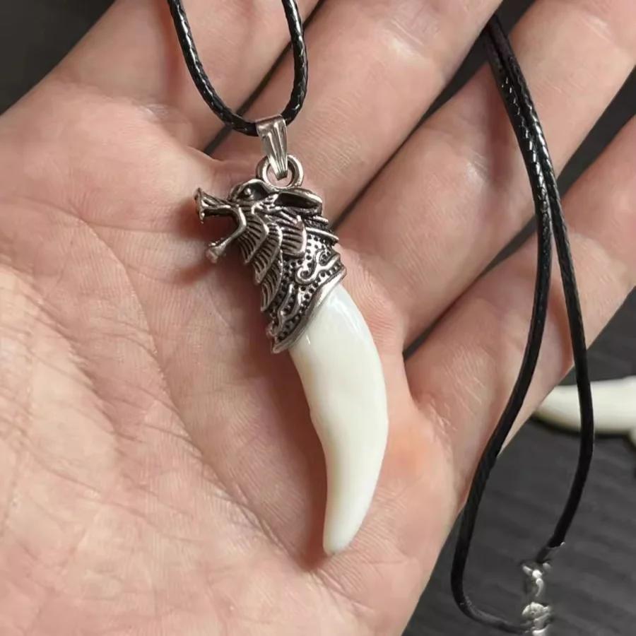 Punk Wolf Tooth Necklace Sturdy Artificial Leather Rope Resin Necklace Retro Cool Spiked Tooth Alloy Pendant Lightweight Jewelry