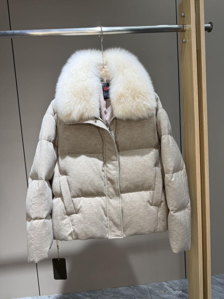 European Station Natural Real Fox Hair White Goose Down Jacket Ladies Warm Lp Short High-end Fur Fashion Jacket
