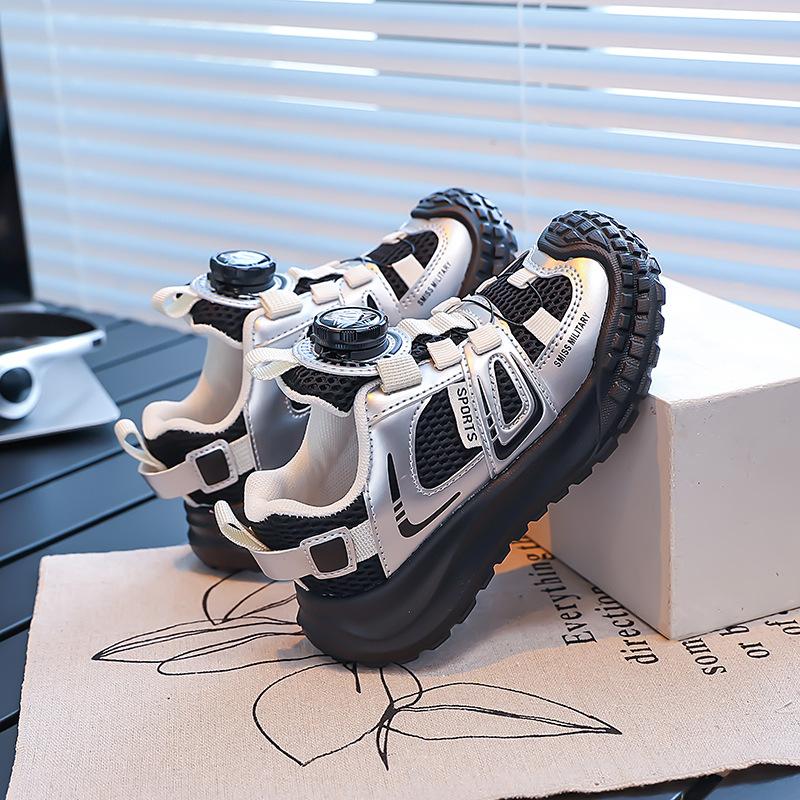 Children's sports shoes 2025 spring and autumn new breathable mountaineering shoes soft sole non-slip girls casual shoes mesh shoes
