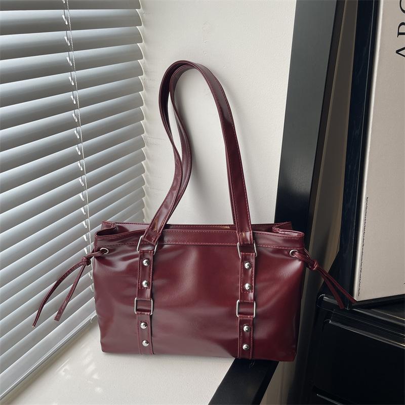 Fashion Retro Simple Trendy Commute Single Shoulder Underarm Handheld Bag