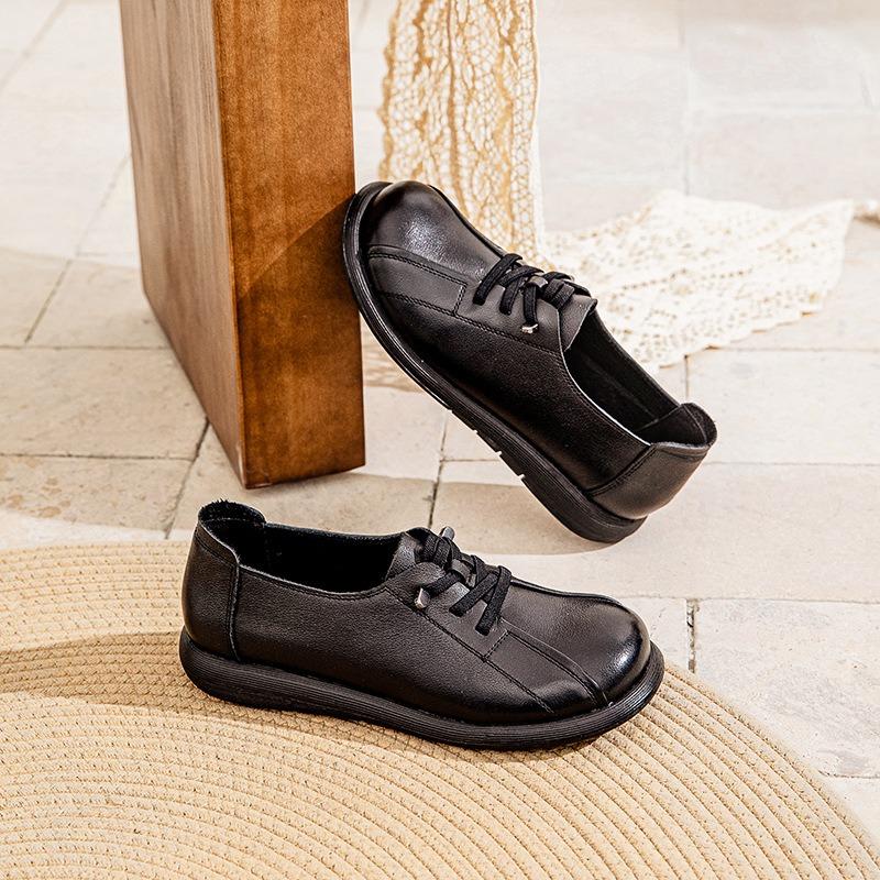 Spring and Autumn new mother shoes flat heel wide head single shoes women's non-slip sole retro deep mouth thick sole medium and old women's shoes