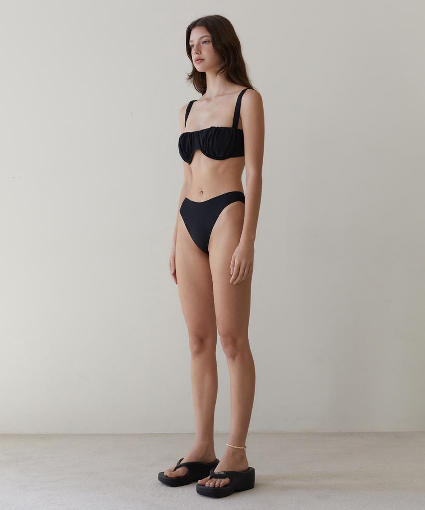 REVOIRSIS Rvis Shirring Bikini Brief Black