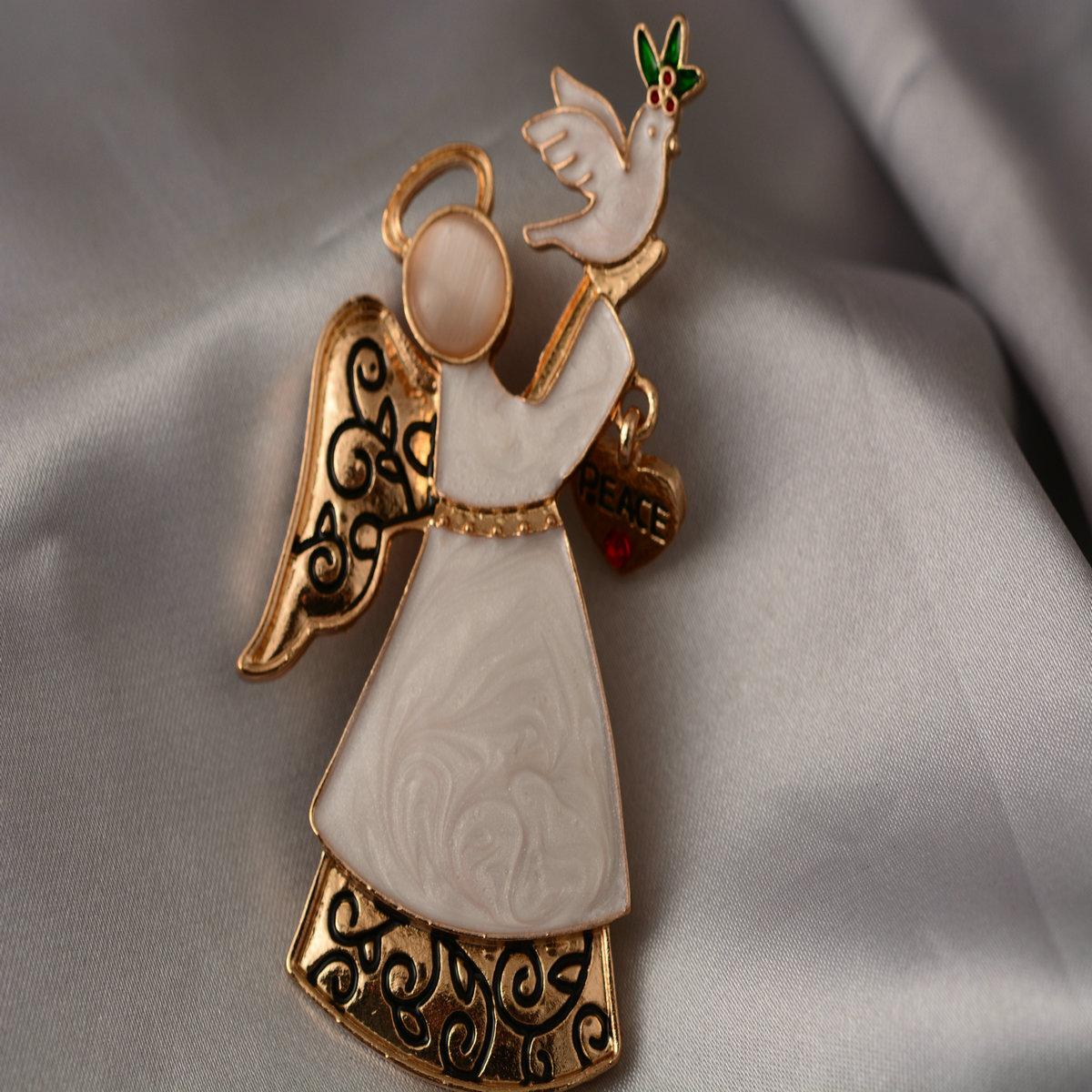 

Милая брошь Ins Wind with Wings Angel Holding Bird Personality белый