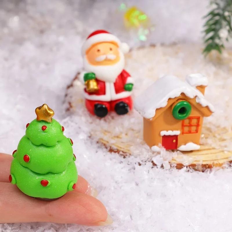 Cute Resin Christmas Ornaments Mini Santa Claus Snowman Elk Micro Landscape Xmas Home Office Miniature Desktop Decoration Supply