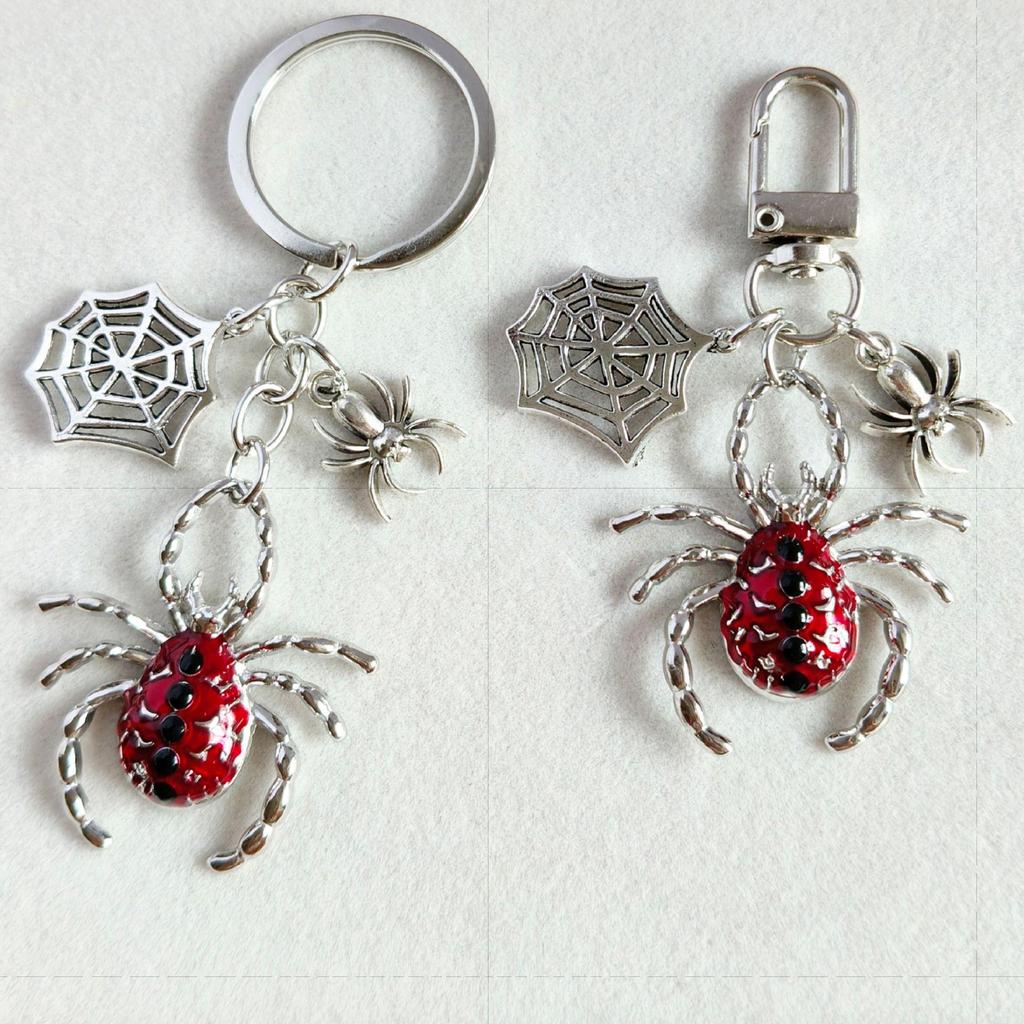 European Retro Dark Style Spider Web Keychain Pendant