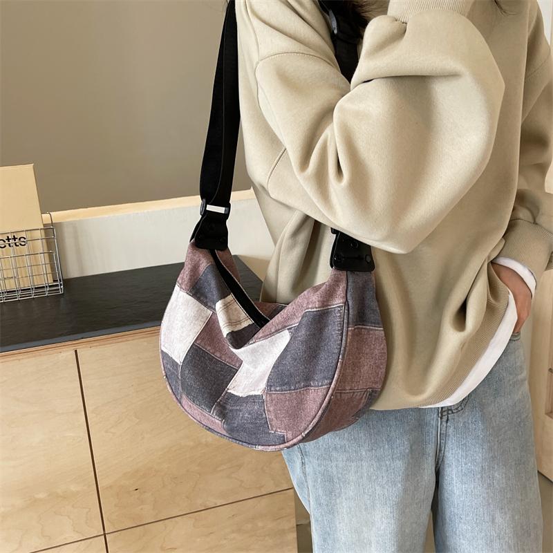 Джинсовая сумка в клетку женская сумка на плечо подмышками сумка на плечо сумка синий — фото 17