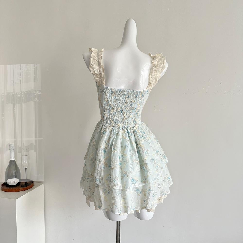 Small Super Fire Dress Niche Beautiful Unique Waist Fluffy Cake Dress Casual Huge Good-looking Dress Summer
