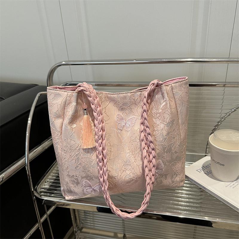 New Chinese Style Large Capacity Tote Bag For Women With Lace Accents For Daily Use
