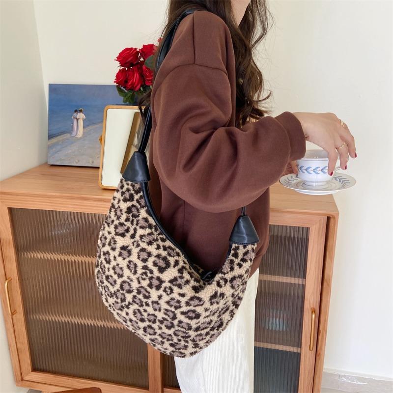 011 zebra pattern messenger bag women's dumpling bag new fashion student large capacity versatile canvas bag