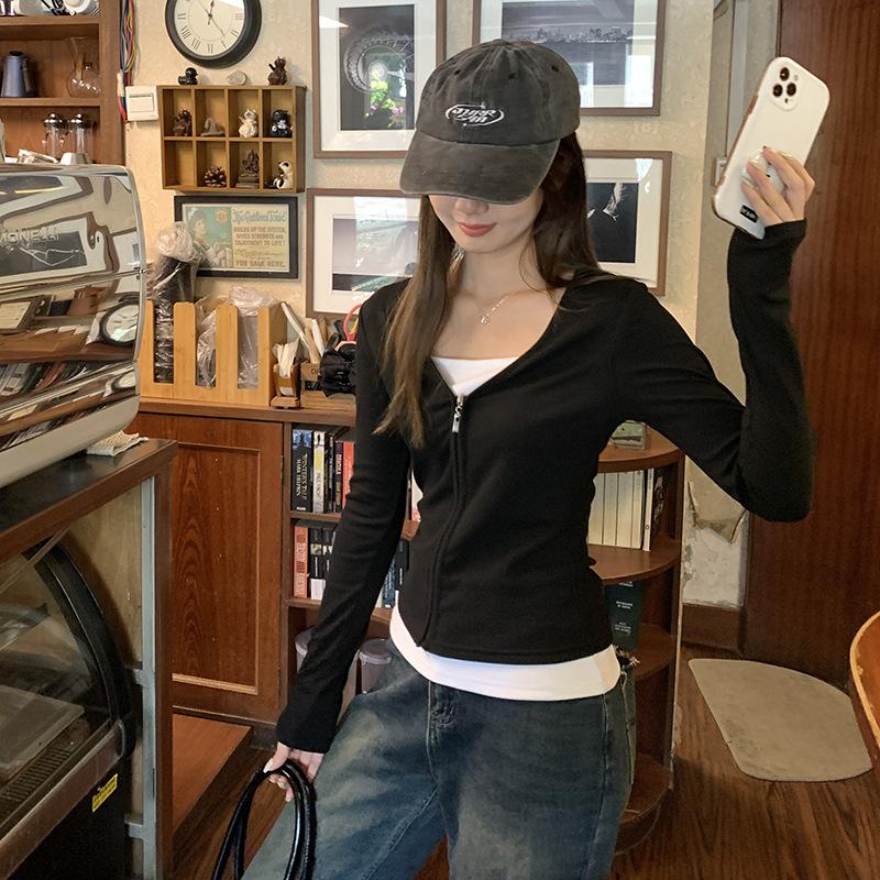 Fake two-piece black and white contrasting German velvet thickened warm slim bottoming women's autumn and winter new long-sleeved inner zipper top