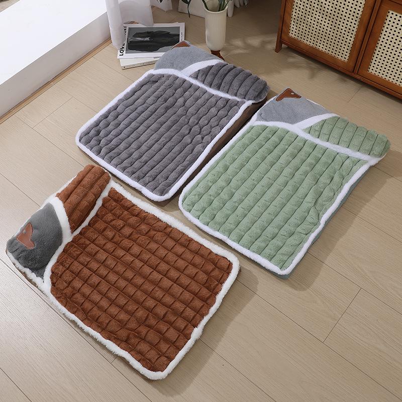 Thick Warm Dog & Cat Bed Pad and Sofa Mat