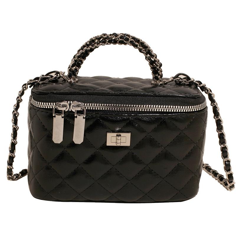 2025 New Korean Version of Casual Fashion Temperament Portable Box Bag Versatile Super Fire Temperament Commuter Chain Messenger Bag