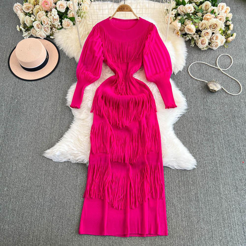 

Miyake Многослойное плиссированное платье с бахромой Весна и лето Рукава три четверти Модное и стройнящее, Драпировка Круглый вырез Тортовое платье One size розы красного