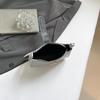 Geantă de umăr Crossbody Retro Chic Coreeană pentru Femei - Texturată, Elegantă, de Valoare Ridicată și Casual.