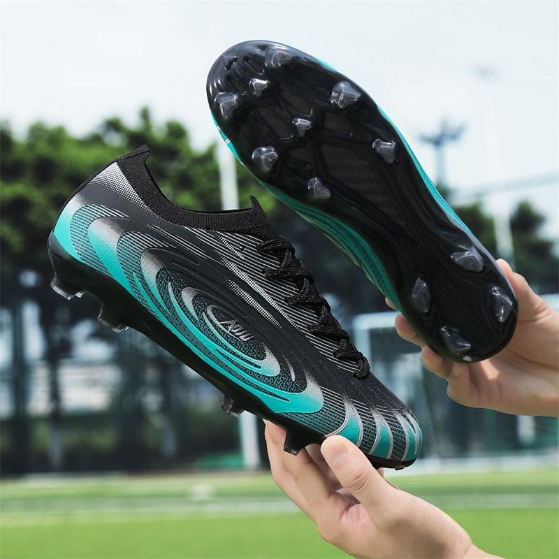 Men Professional Training Football Boots Futsal Ultralight Soccer Shoes Breathable Sneakers Unisex Grass Cleats Match Sport
