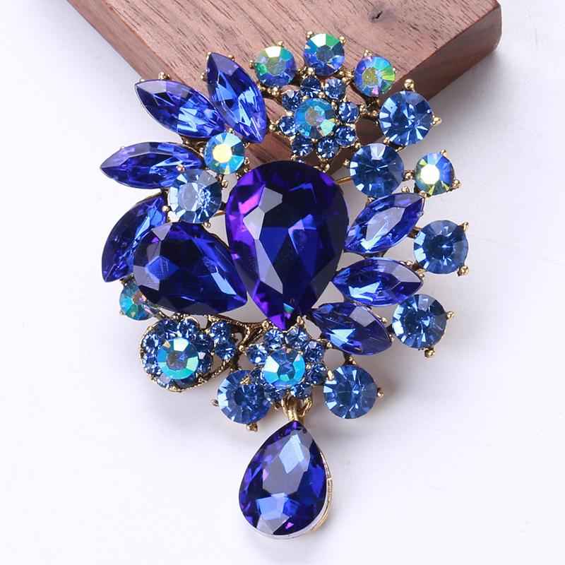 SKEDS Rhinestone Luxury Flower Brooch Pin For Women Elegant Crystal Pendant Wedding Party Jewelry Creative Brooches Pins Gift