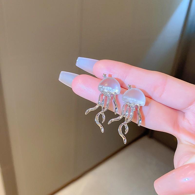 Fashion Design Floating Jellyfish Matte Acrylic Earrings Korean Creativity Mini Star Personality Female Drop Earrings Jewelry