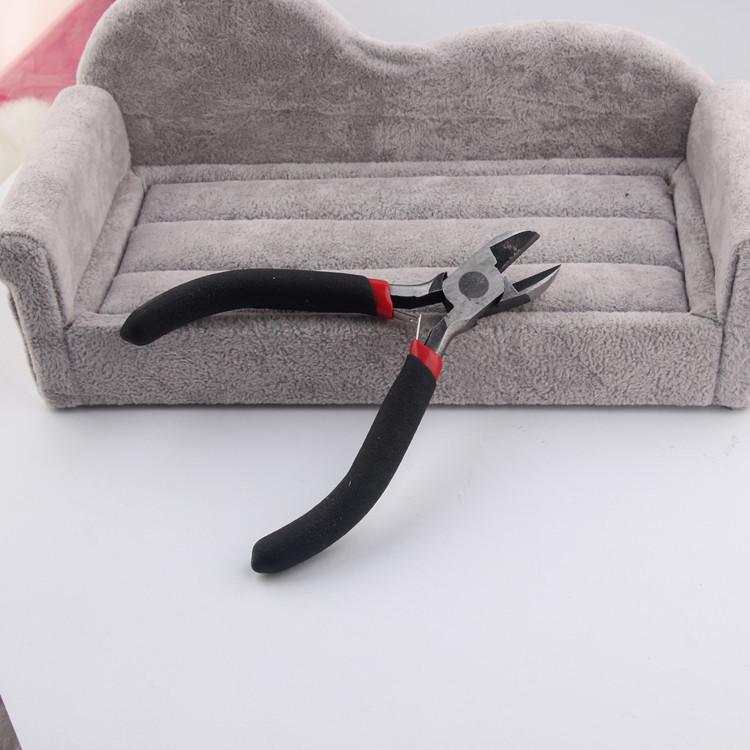 Handmade Beading Pliers Set: Round Nose, Steel Diagonal Cutting, and 9-Needle Pliers.