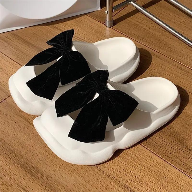 Fashion Cute Soft Shoes Pvc Korea Style 39 Top Designs Summer Women's Slippers and Ladies Sandals 2025 Small Size Designer Luxury Slides