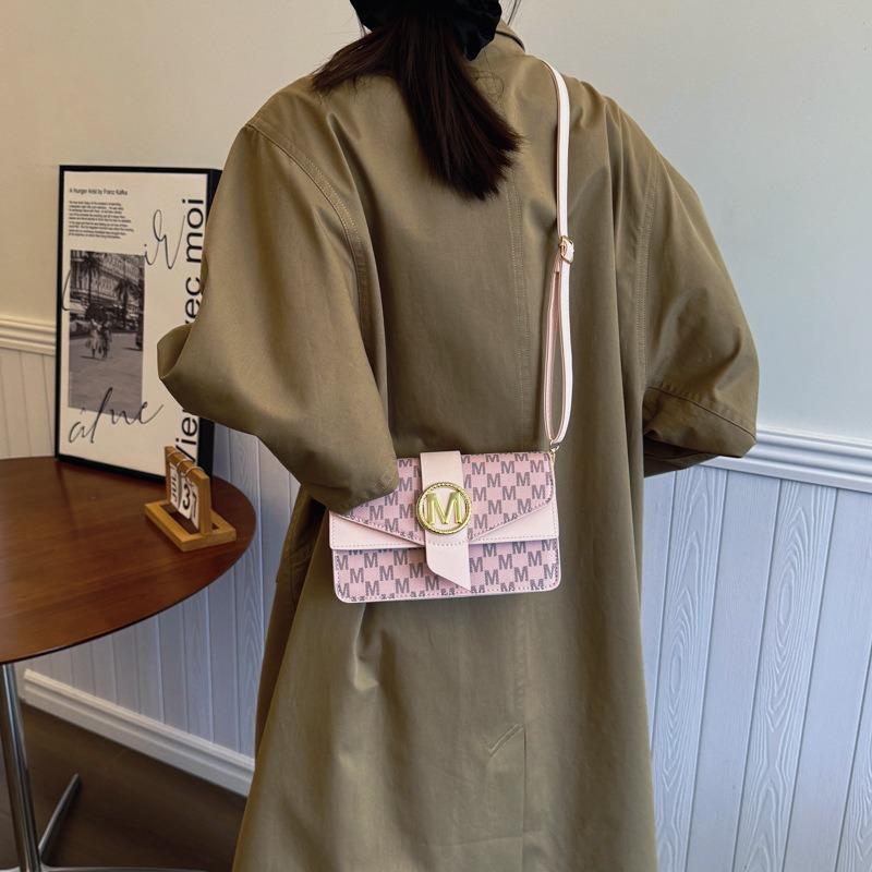 Autumn new simple messenger bag niche underarm bag women's fashion shoulder bag casual small square bag