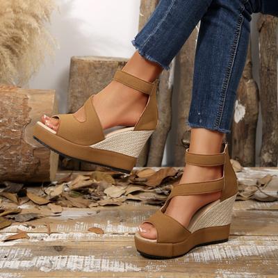 Dámska obuv – Sandály