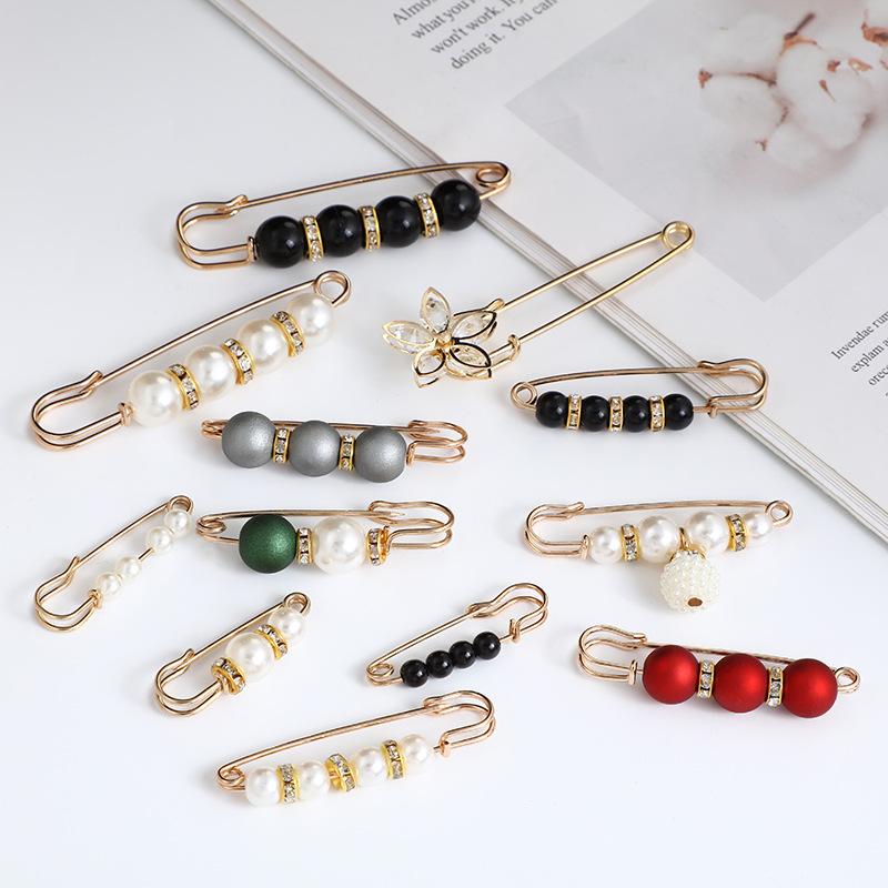 Women New Skirt Waist Artifact Waist Pin Cute Imitation Pearl Rhinestone Brooch Anti-lighting Pin Jewelry H1379