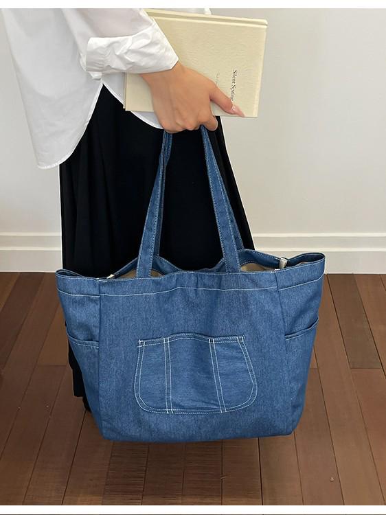 Tote Bag: Large Capacity Denim Shoulder Bag for College Commuters, Trendy and Cool Design for Men and Women 2026