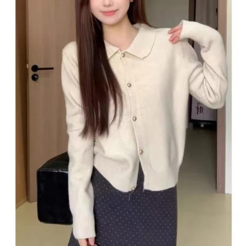 Spring and Autumn new simple and thin age-reducing gentle wind top cardigan solid color lapel long-sleeved knitted sweater women