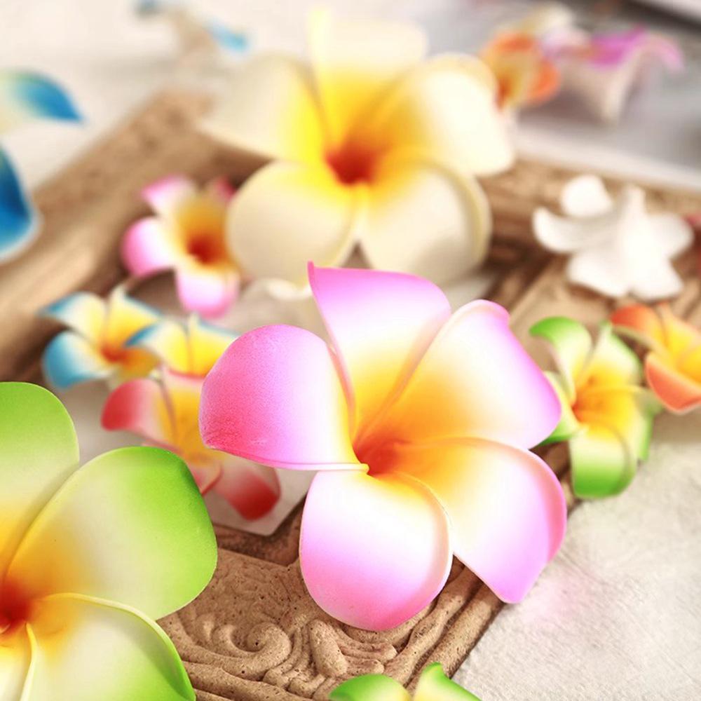 Pince à cheveux Plumeria: Fleur Hawaïenne en EVA pour Maillots de Bain & Voyage (4-9cm)